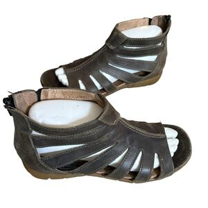 Sanita gladiator style gray leather sandals, 38 7.5/8